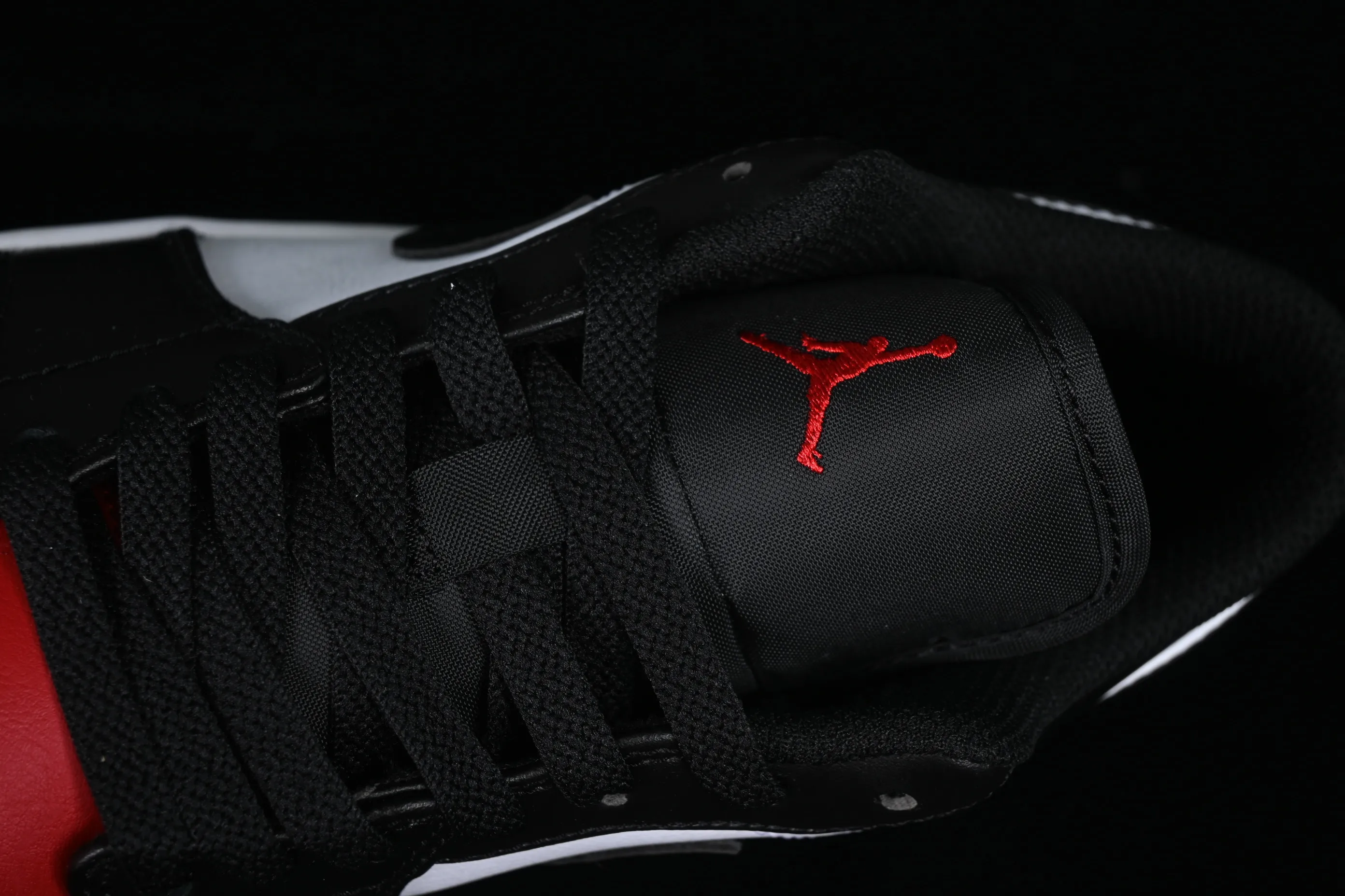 All categories Air Jordan Jordan series basketball shoes Air Jordan 1 Low G version pure original Air Jordan 1 Low SE "Bred Toe" AJ1 Joe 1 black and red low-top cultural casual sneakers 553558-161